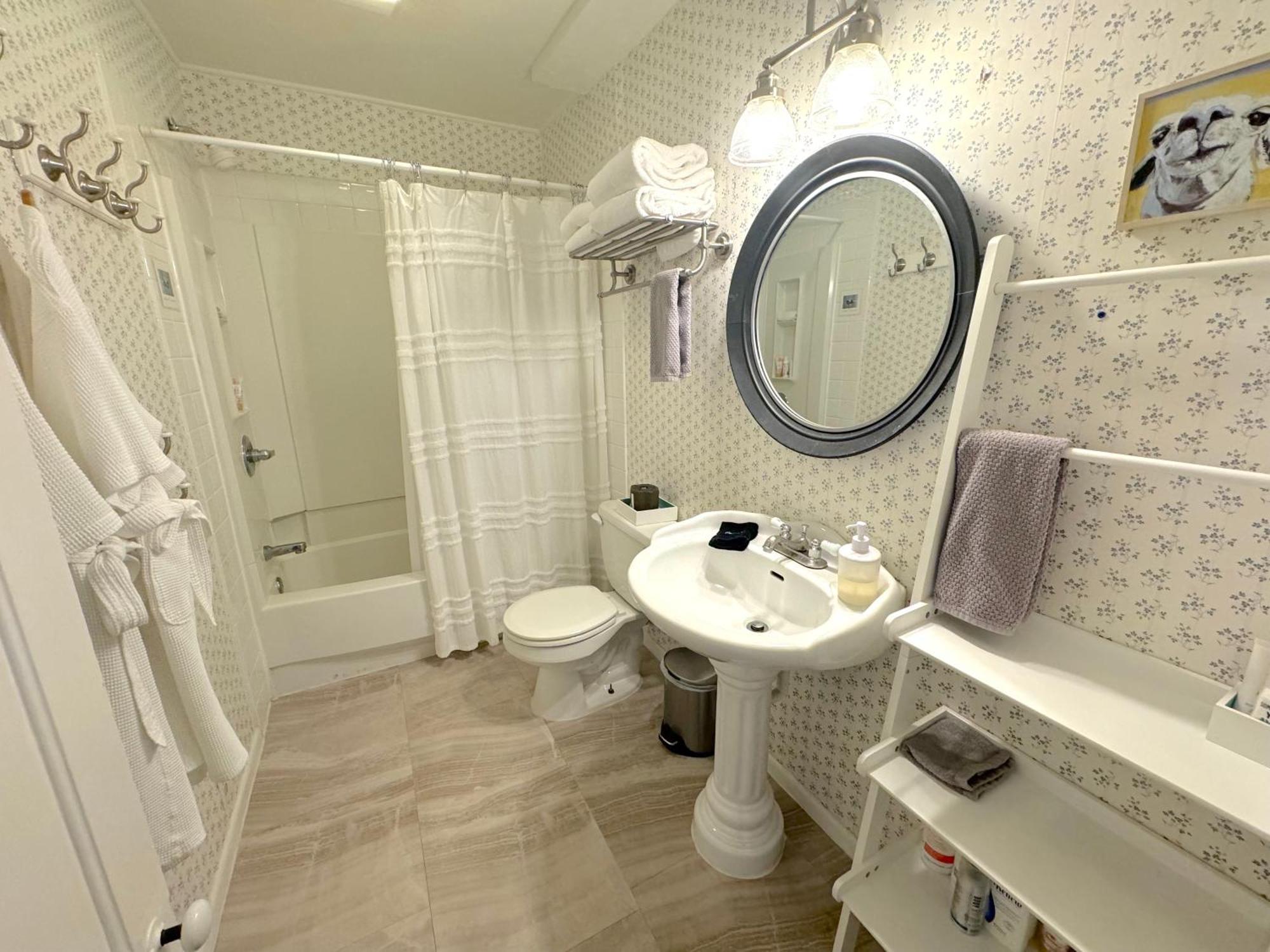 St James Hotel Georgetown Eksteriør billede